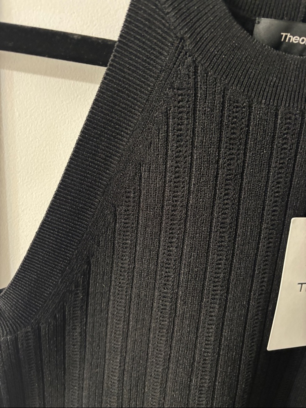 Theory Black Crepe Ribbed Halter Shell Top - Picture 4 of 5